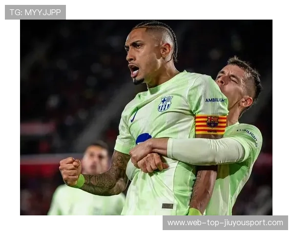 巴萨拉菲尼亚插上助攻佩德里打门得手